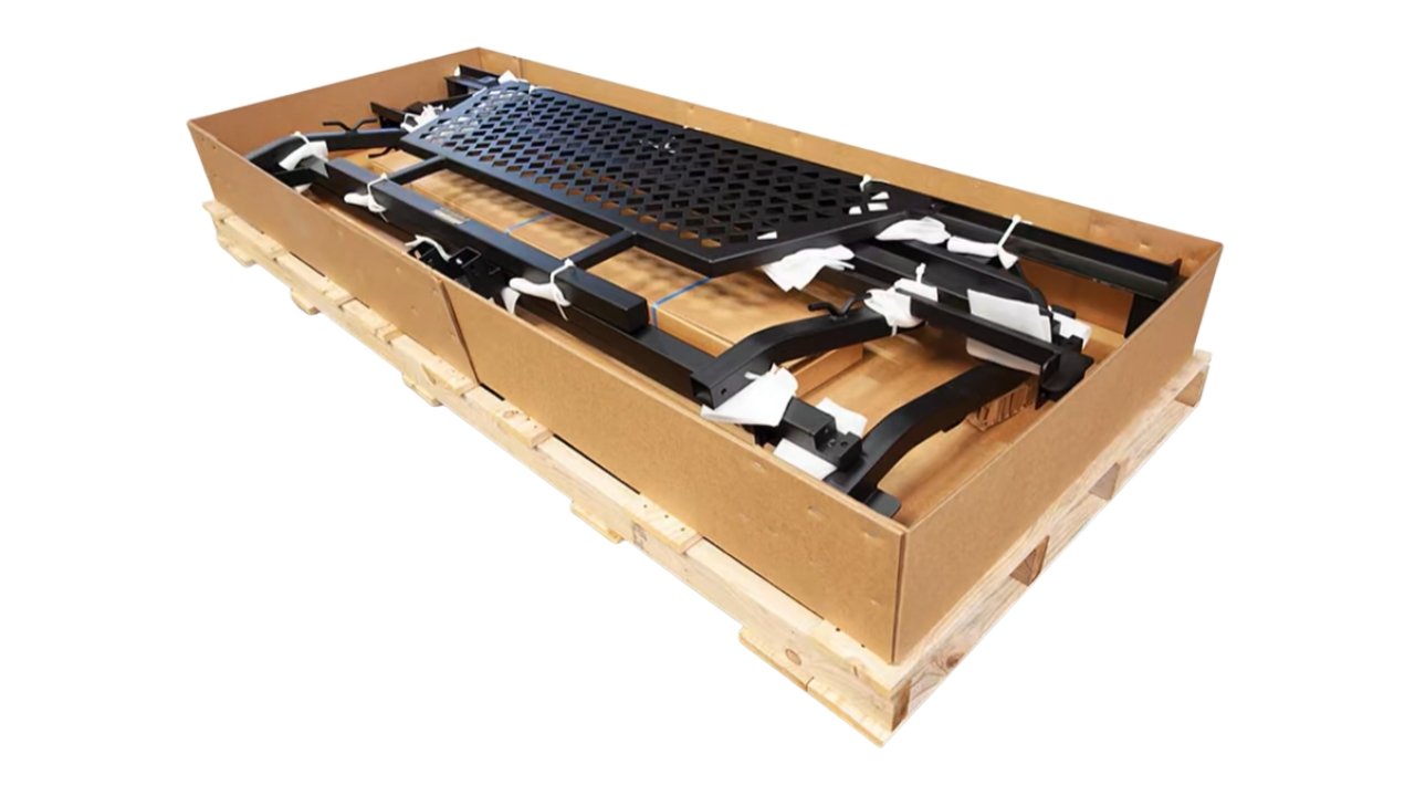 wooden pallet + AAA-flute corrugated panel box